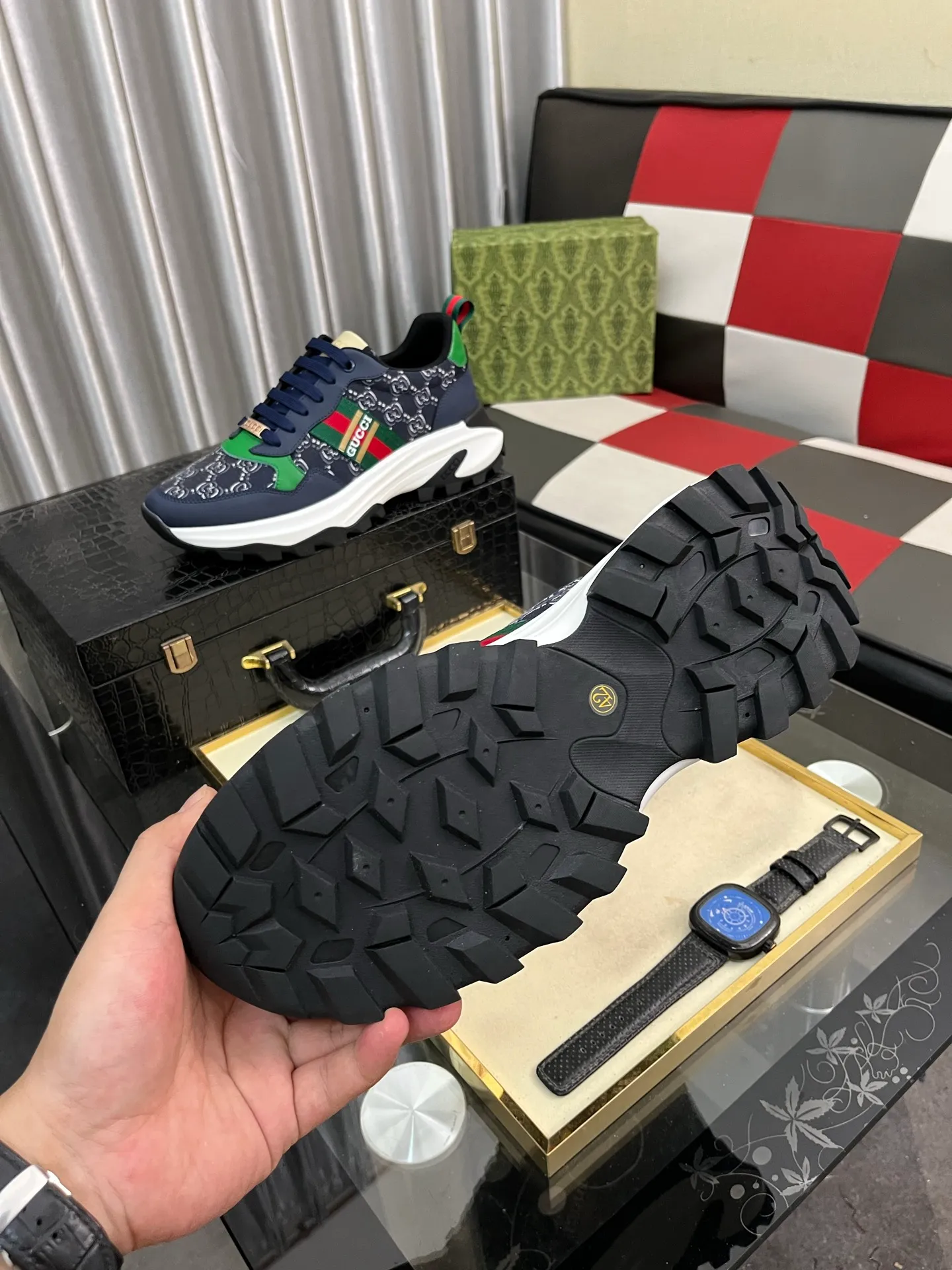 Men's shoes 💰458⌚️⌚️ Gucci •Gucci original quality. ~ Unique modern style sneakers. 🏃A must-have casual shoe for trendy men😍😍 Original brand imported from Italy, imported original leather, sheep lining (refuses to discolor and grind feet) Sole: Original sole provided by the original factory, French lazy style design ⚠️Fit to the feet, original quality attached, super comfortable original sole, code number: 38-444️⃣Colors available